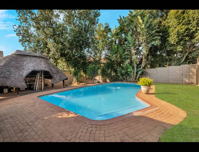 4 BEDROOM HOUSE FOR SALE IN GALLO MANOR